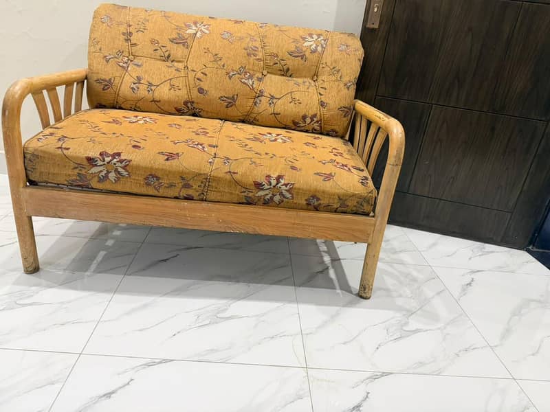 2 seater sofa 0