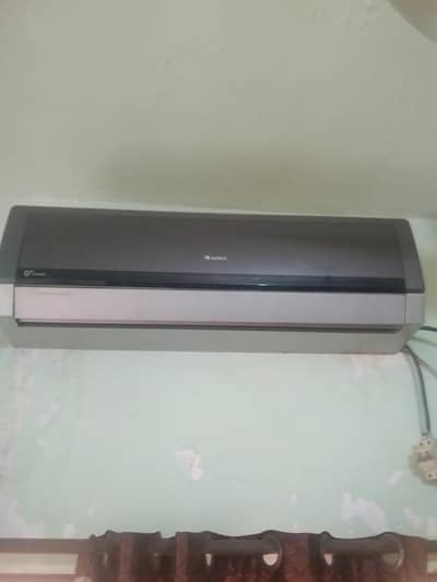 Gree 1.5 ton Ac inverter Heat & Cold