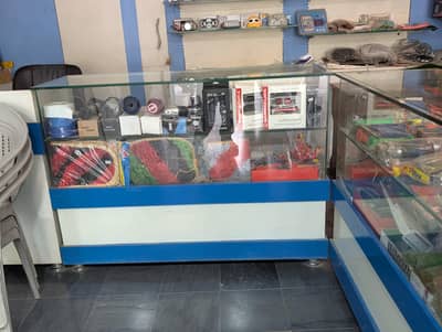High-Quality Display Counters (Excellent Condition)