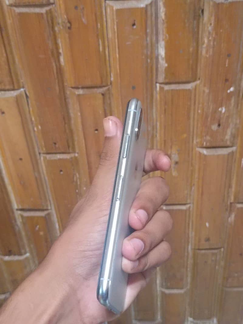 Apple iPhone X 1
