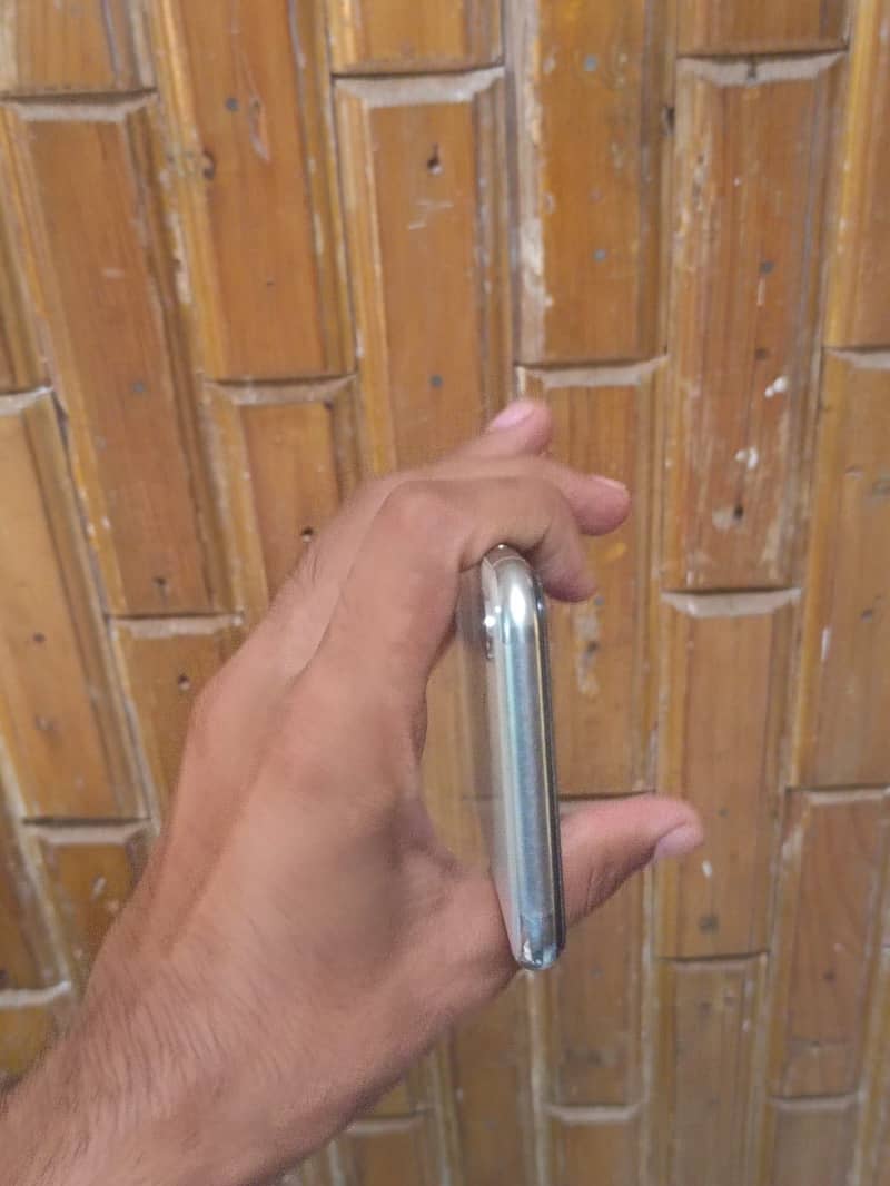 Apple iPhone X 2