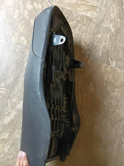 Suzuki 150cc seat for sale