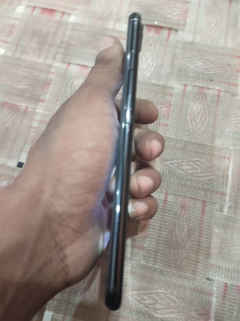 Apple iPhone 7 Plus 3