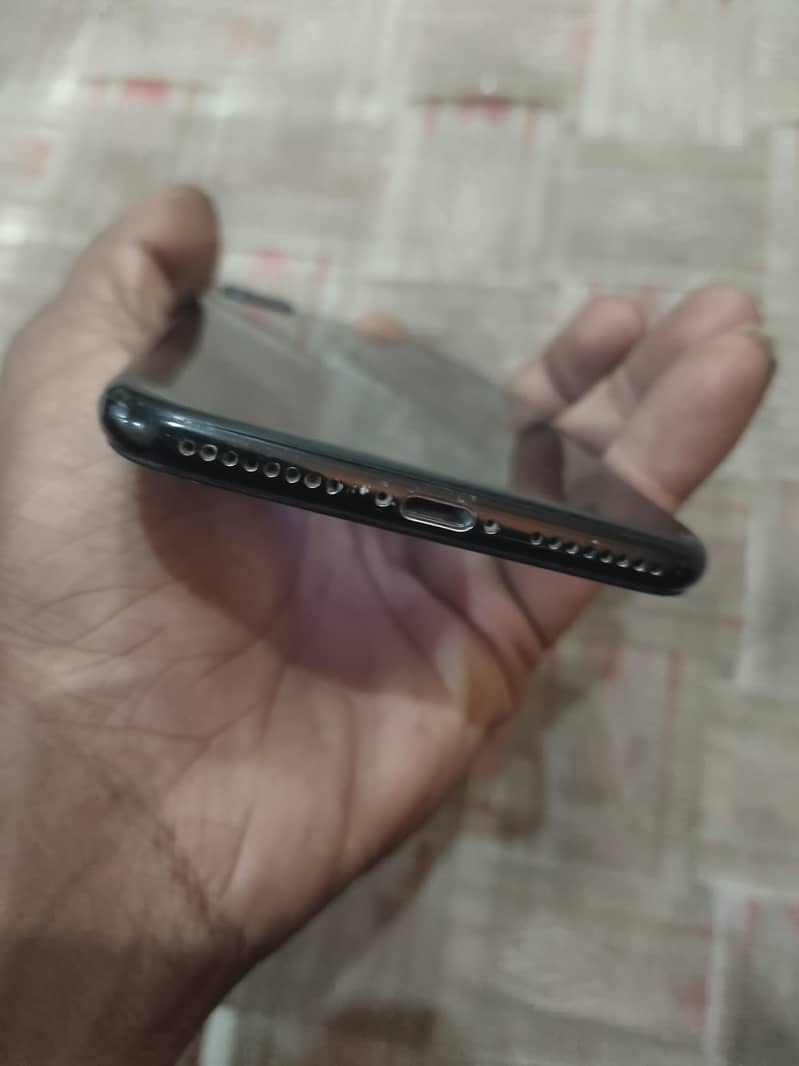 Apple iPhone 7 Plus 7