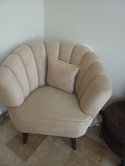 Sofa set available for sale