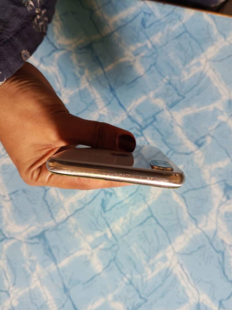 Apple iPhone X 2