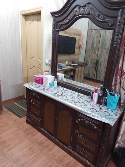 dressing table is for sale