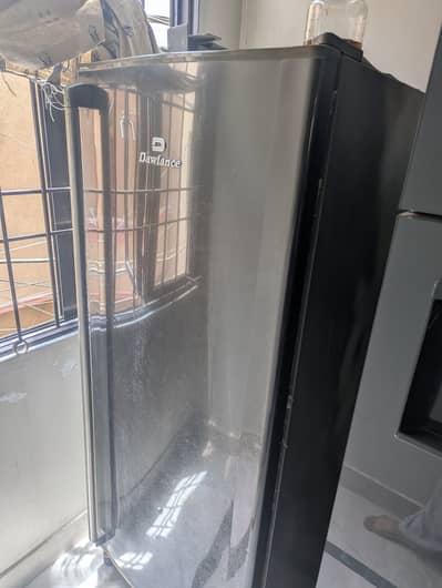 DAWLANCE VERTICAL FREEZER EXCELLENT CONDITION