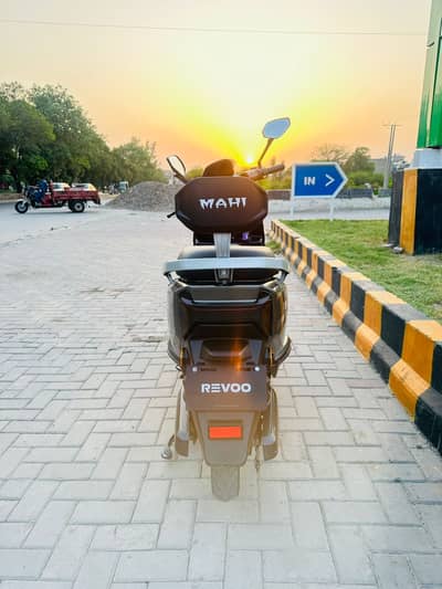 Revoo A12 Electric Scoty For Sale