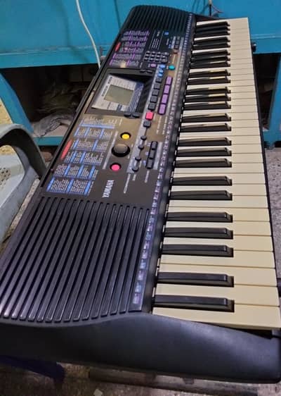 Yamaha PSR 220 keyboard