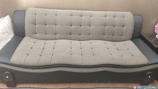 Comfortable 7-Seater Sofa Set – Excellent Condition
