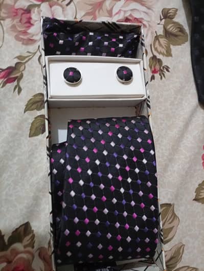 4 Tiies for sale 1000rs