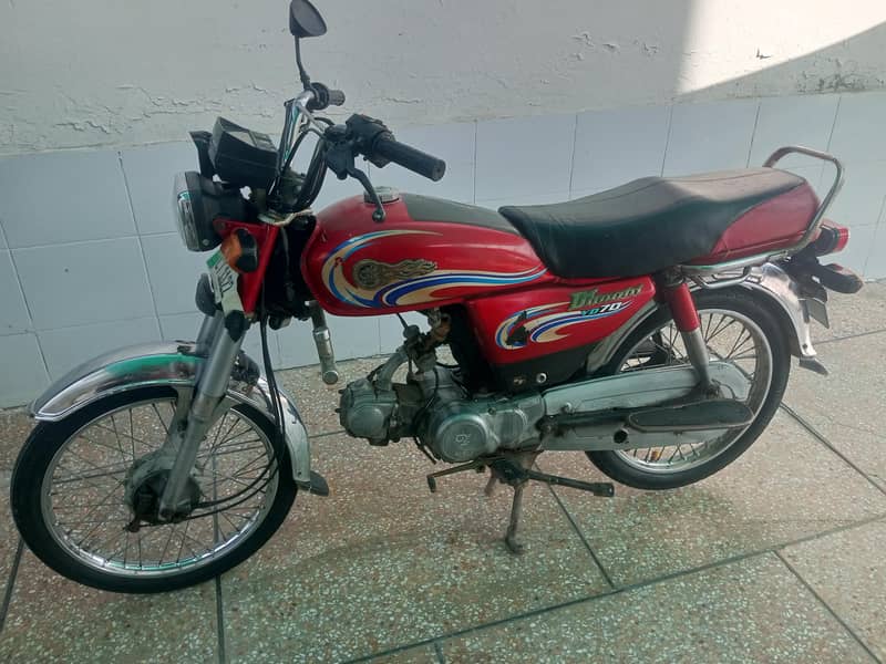 Dhoom 70cc 3