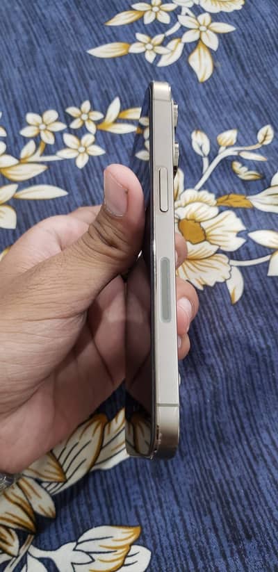Apple iPhone 14 Pro