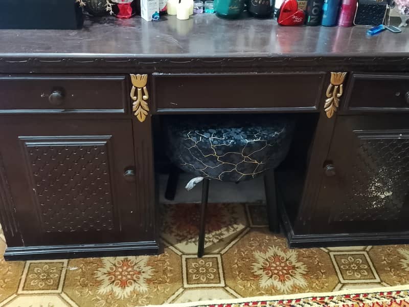 king size bed / side tables/ dressing table 1