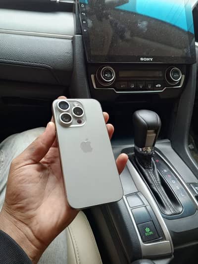 Apple iPhone 15 Pro WhatsApp 0322046””5230