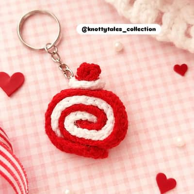 Cute Swiss roll keychain