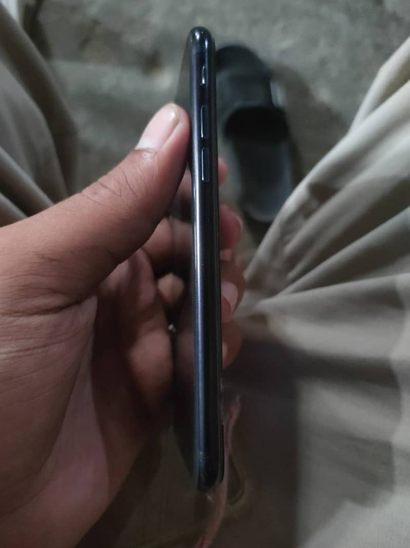 Apple iPhone SE 4