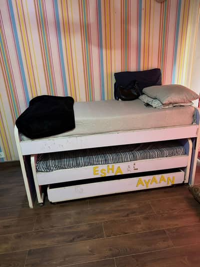 Bunker bed with matress made up of wooden