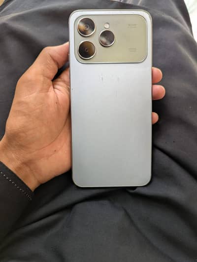Tecno CAMON 40