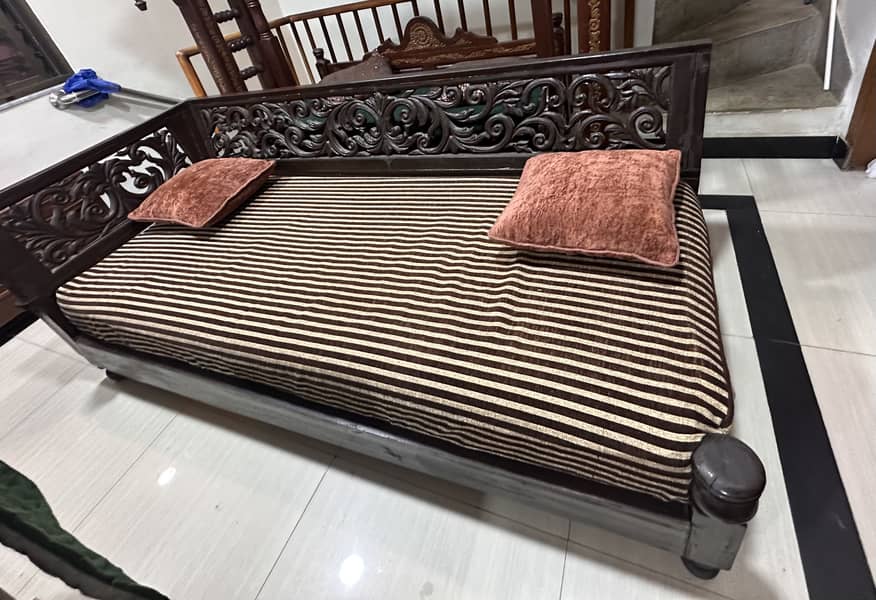 Sofa bed , deewan . 0