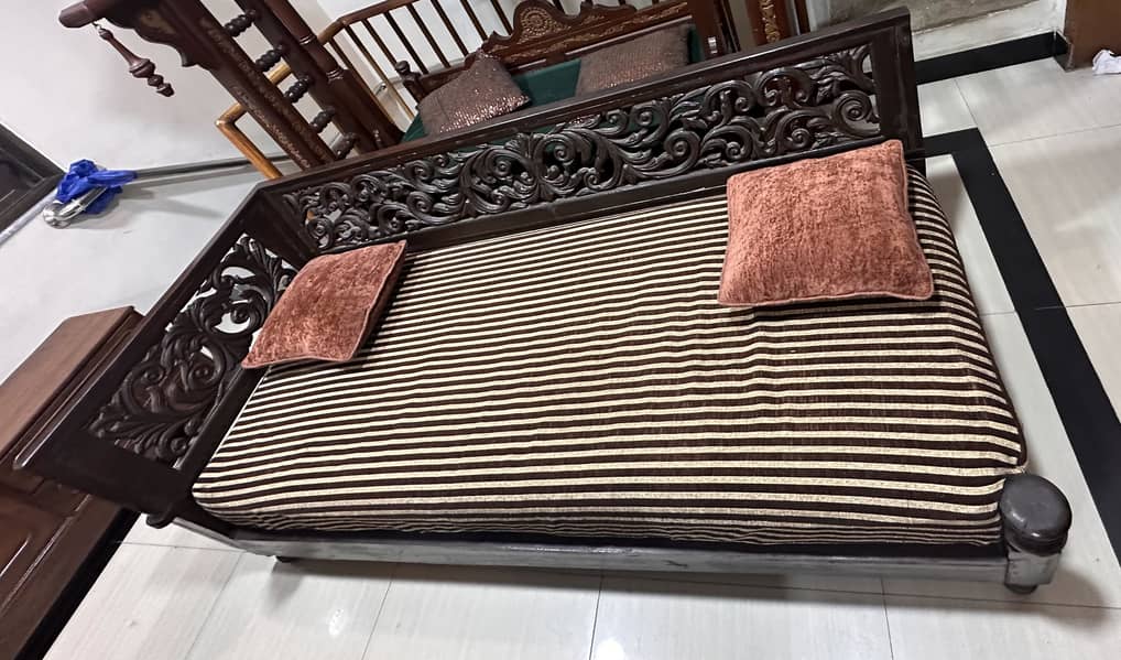 Sofa bed , deewan . 5