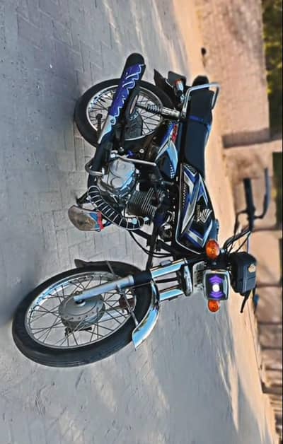 CG 125 in full mint condition