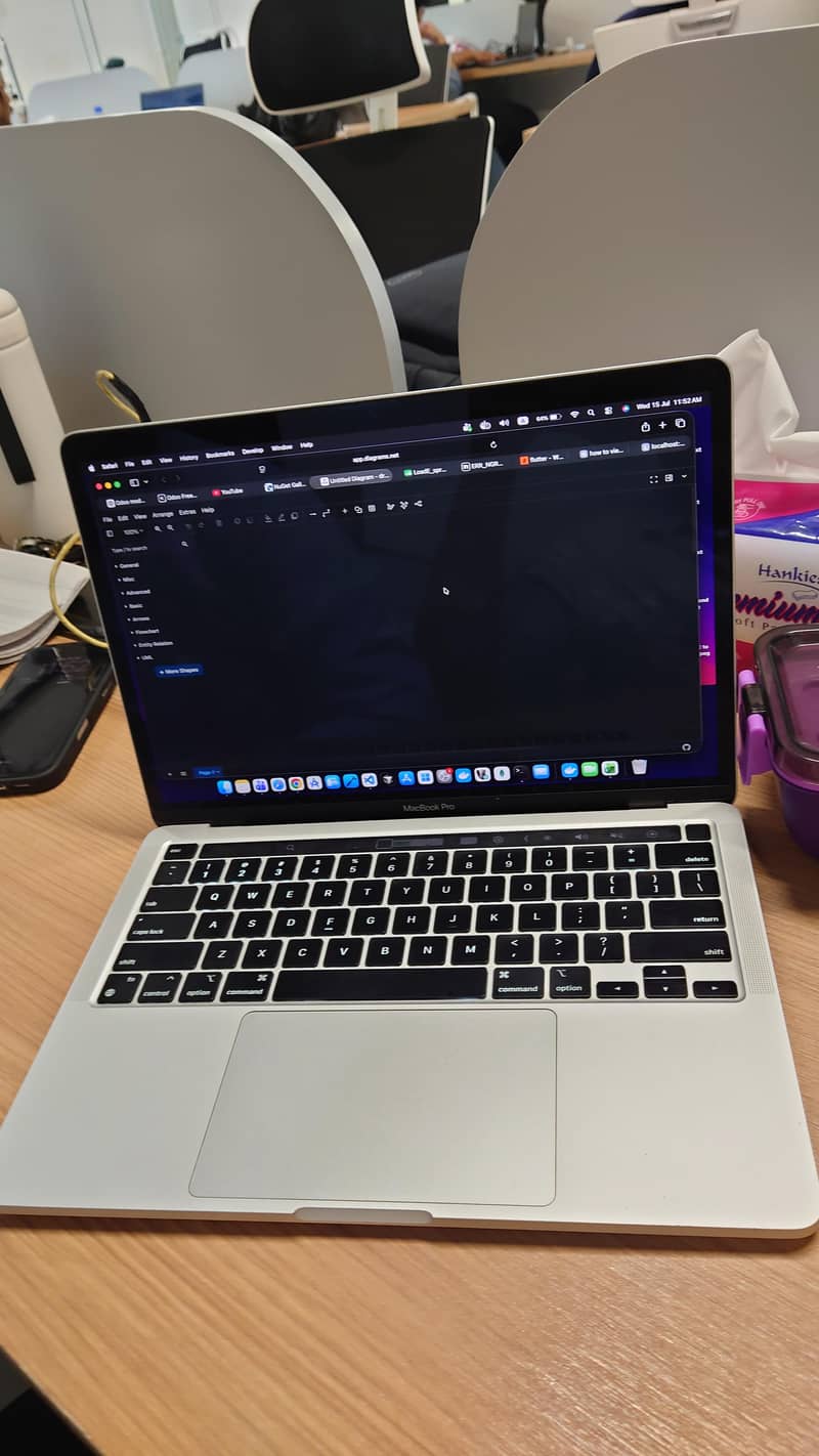 macbook pro m1 1