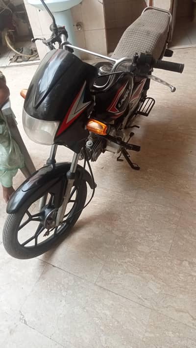 unique 100cc salf start battery Daly gi bas original condition hy bike