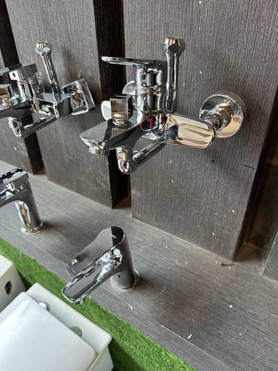 SHOWER SET/ SHOWER FAUCETS/ BASIN FAUCET/ VANITY FAUCET/ BRASS / TAP/