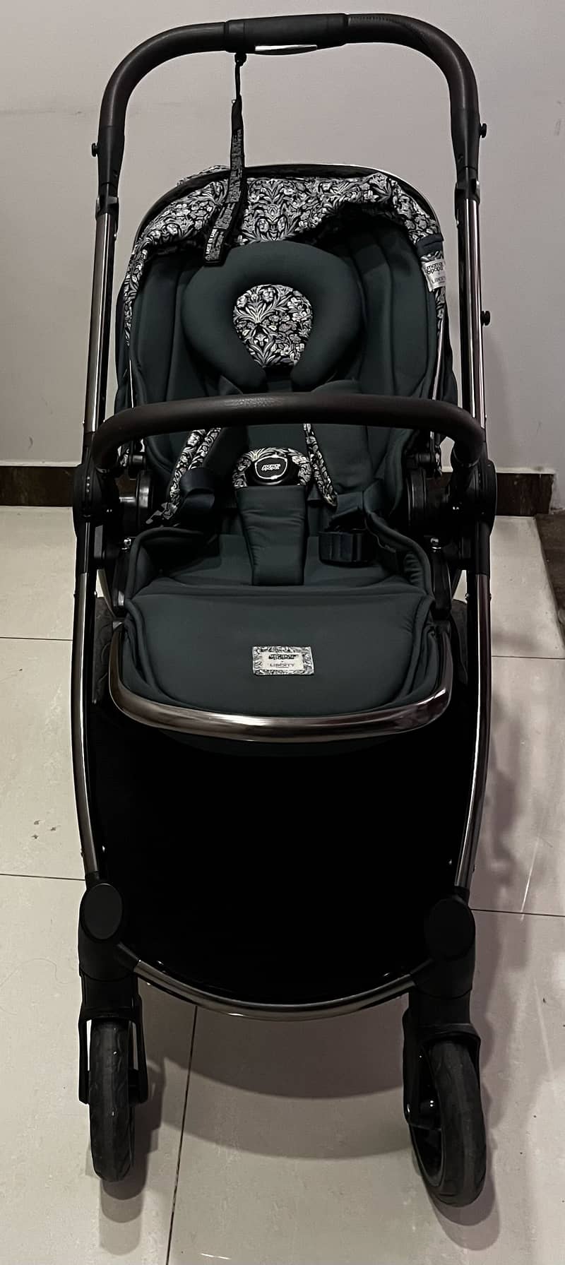 Stroller 0