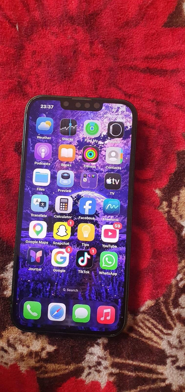 Apple iPhone 13 6