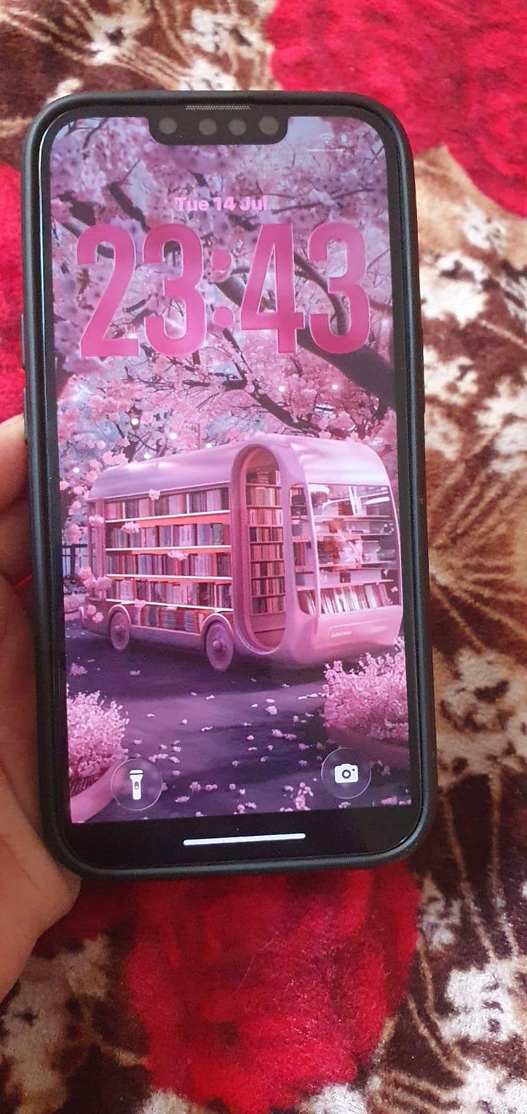 Apple iPhone 13 9