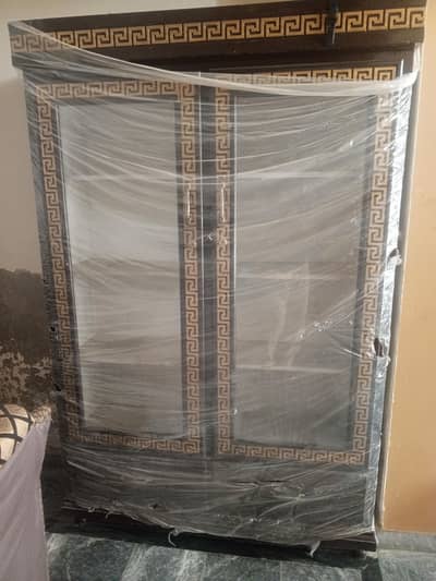 wardrobe and dressers mirror