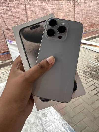 Exchange iPhone 15 Pro Factory Unlock