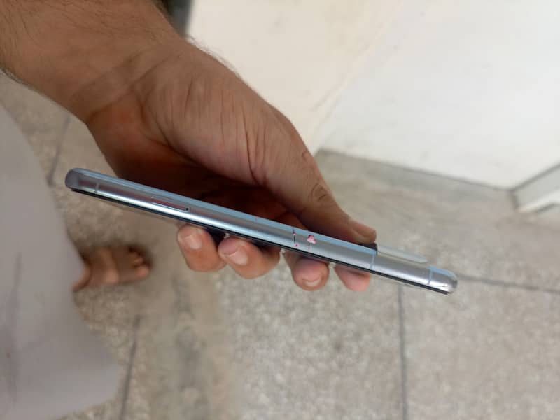 Google Pixel 8 Pro 3