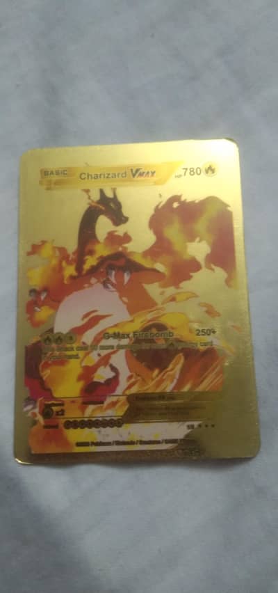 Charizard VMAX pokemon card gold foil