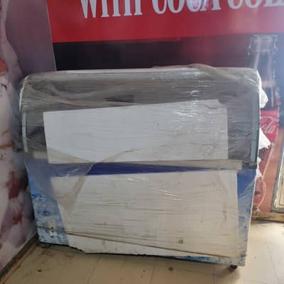 Ice Cream Chiller Counter