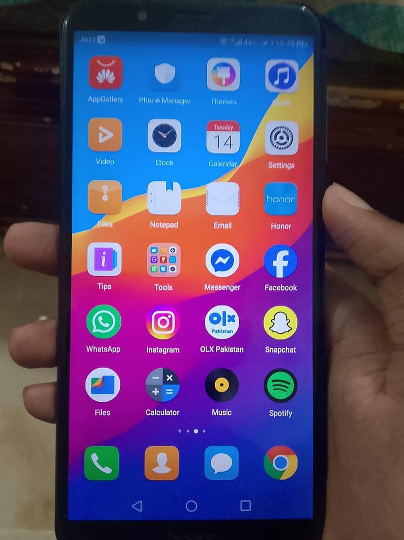 Honor 7C 4