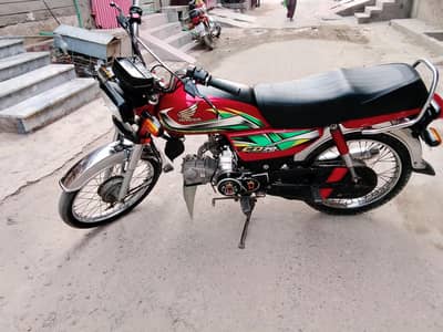 Honda 70cc 2022 model condition pic may dekh sakhty ha