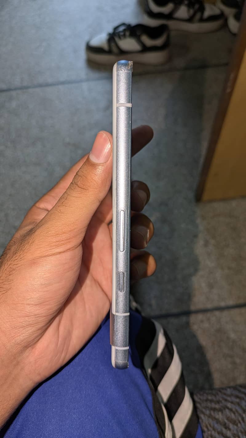 Google Pixel 7a 1