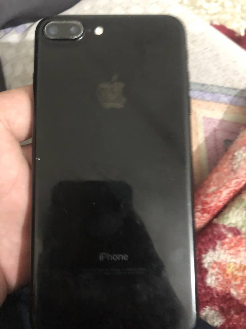 Apple iPhone 7 Plus 1