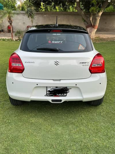 Suzuki Swift (GLX CVT). 2023 .