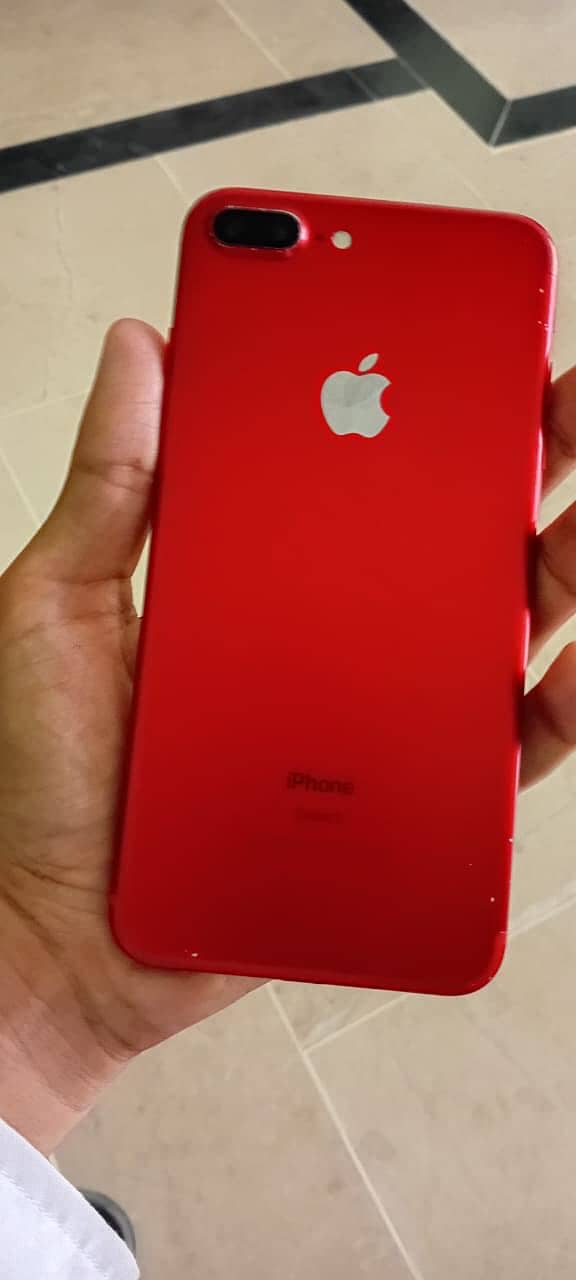 Apple iPhone 7 Plus 0