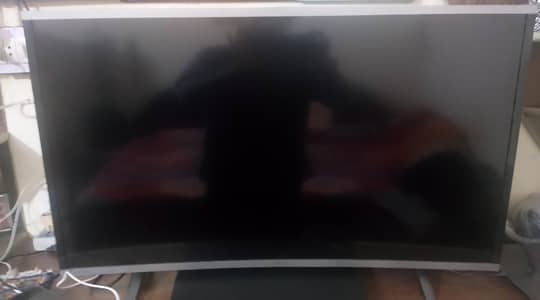 SAMSUNG Curved HD 43" LED tv