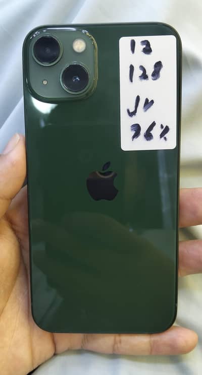 Apple iPhone 13