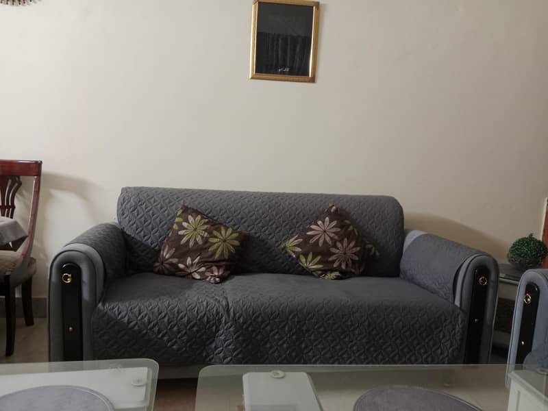 Sofa set with covers 2