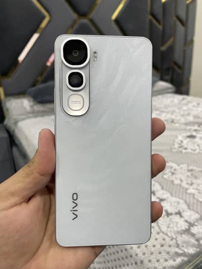 Vivo Y400