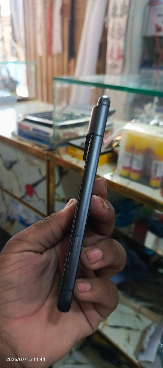 Google Pixel 8 2