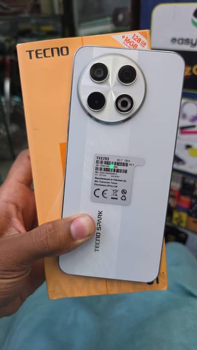 Tecno SPARK 30 Pro